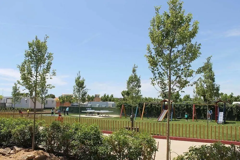 Camping Resort Els Pins Malgrat de Mar 5*,