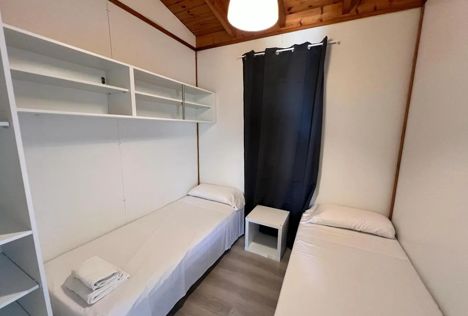 Camping Resort Els Pins Malgrat de Mar 5*,