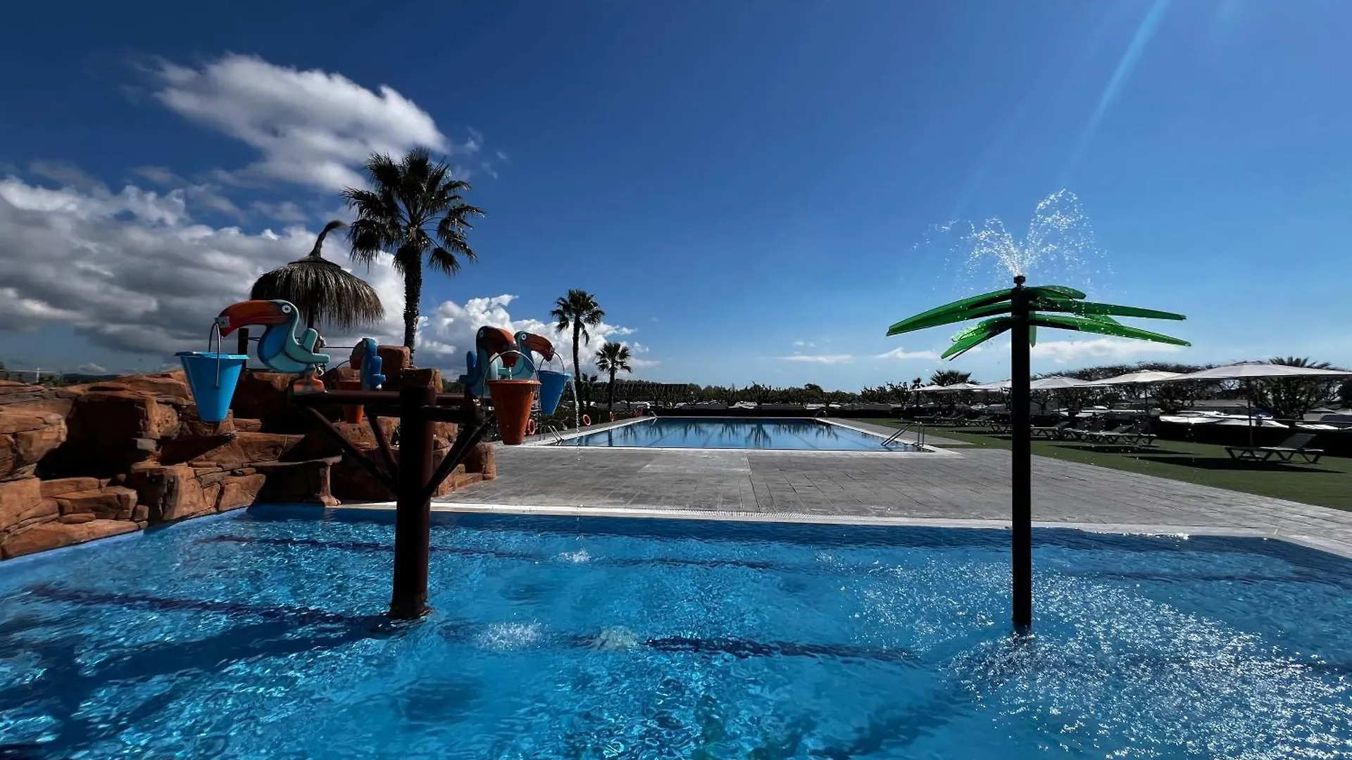 Camping Resort Els Pins Malgrat de Mar 5*,